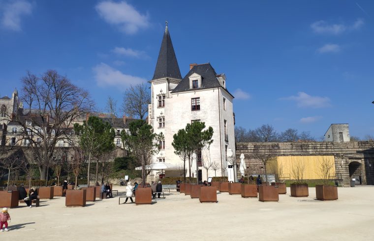 la cours du chateau des ducs de bretagne