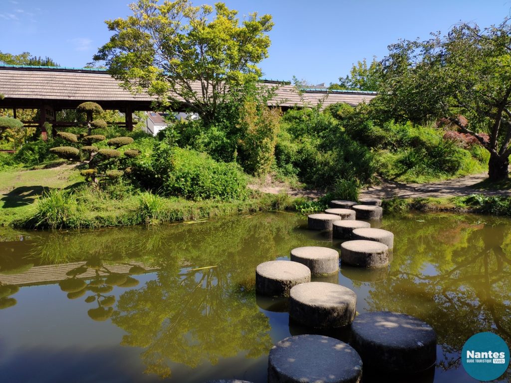 Pas japonnais sur l'ile de versaille